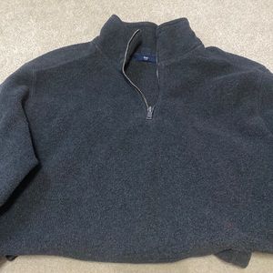 Men’s Gap fleece